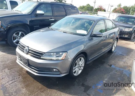 2017 Volkswagen Jetta Sel/Sel Premium z USA, uszkodzony, nr VIN 3VWL17AJ9HM391486